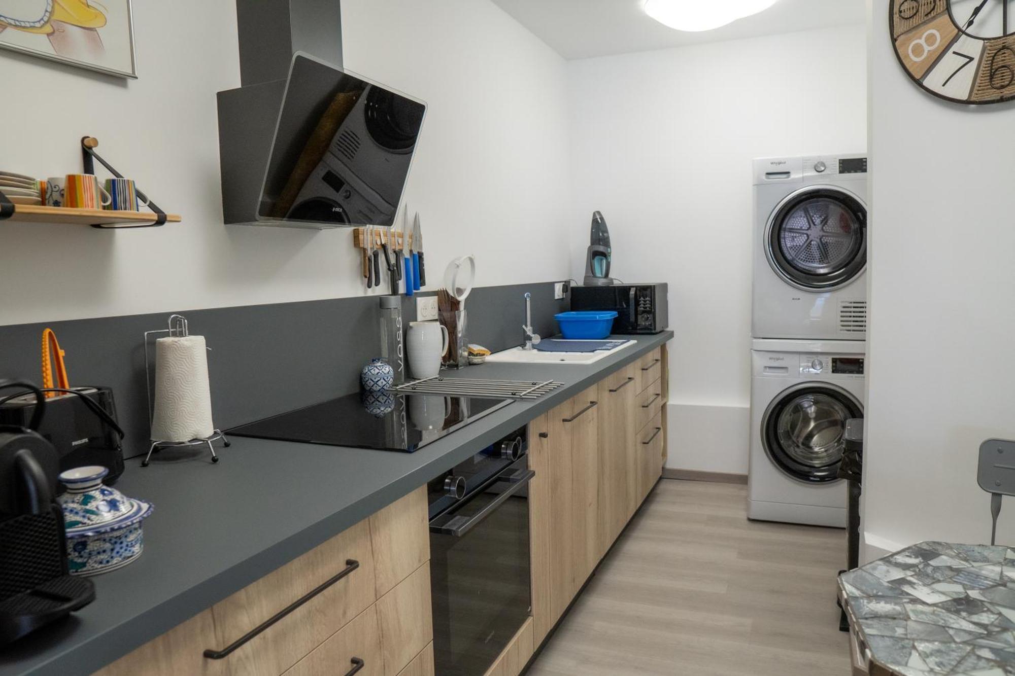 T2! 3 Ou 4 Personnes Centre Ville Neuf Avec Garage Sanary-sur-Mer Exterior foto